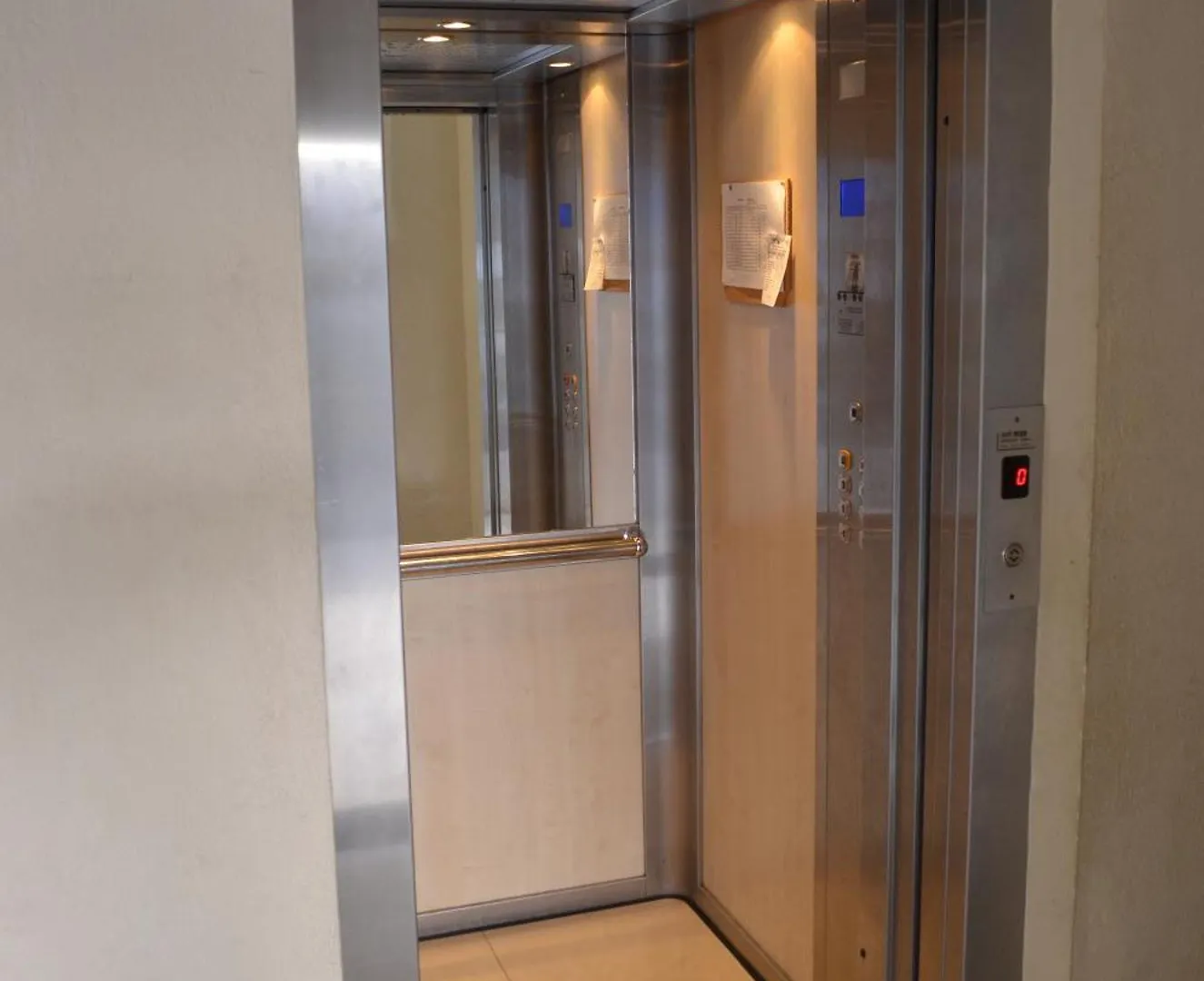 Elpidas Houses 2 Private Parking Salonicco 0*,  Grecia