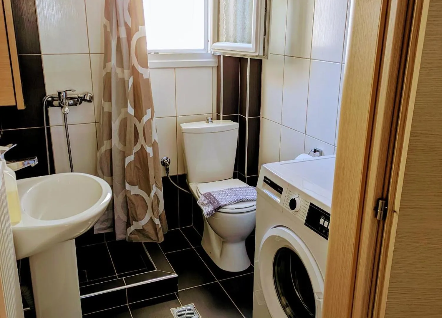 Elpidas Houses 2 Private Parking Thessaloniki Greece
